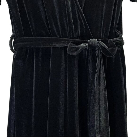 NWT Baltic Born Nadine Velvet Midi Dress Black Size Medium Party Wedding Holiday - Picture 9 of 14